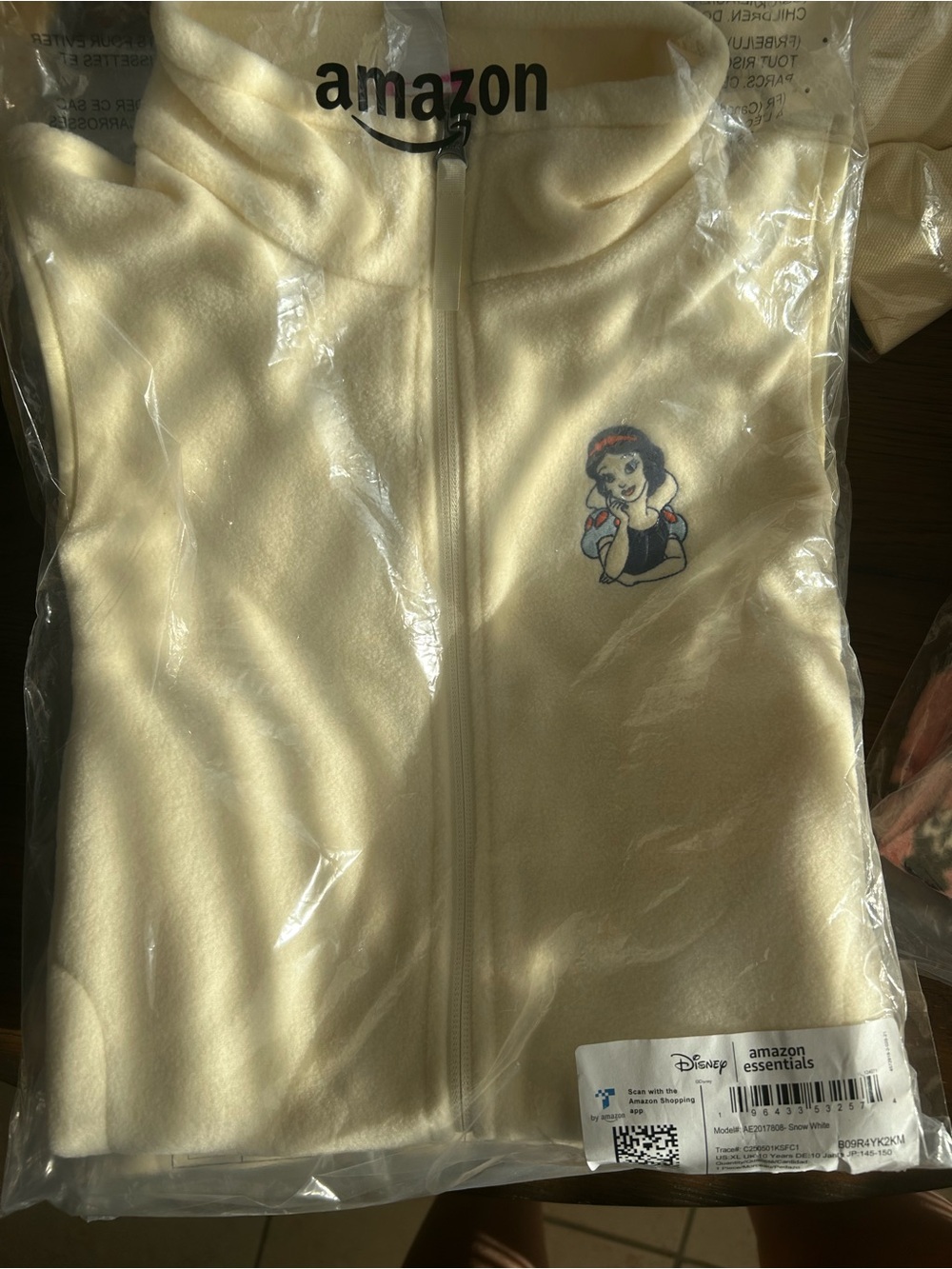 Amazon Essentials x Disney Girls Polar Fleece Zip Up Vest – Snow White XL
